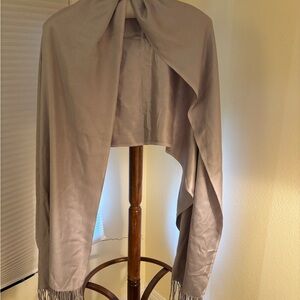 Elegant Soft Gray Silk Pashmina